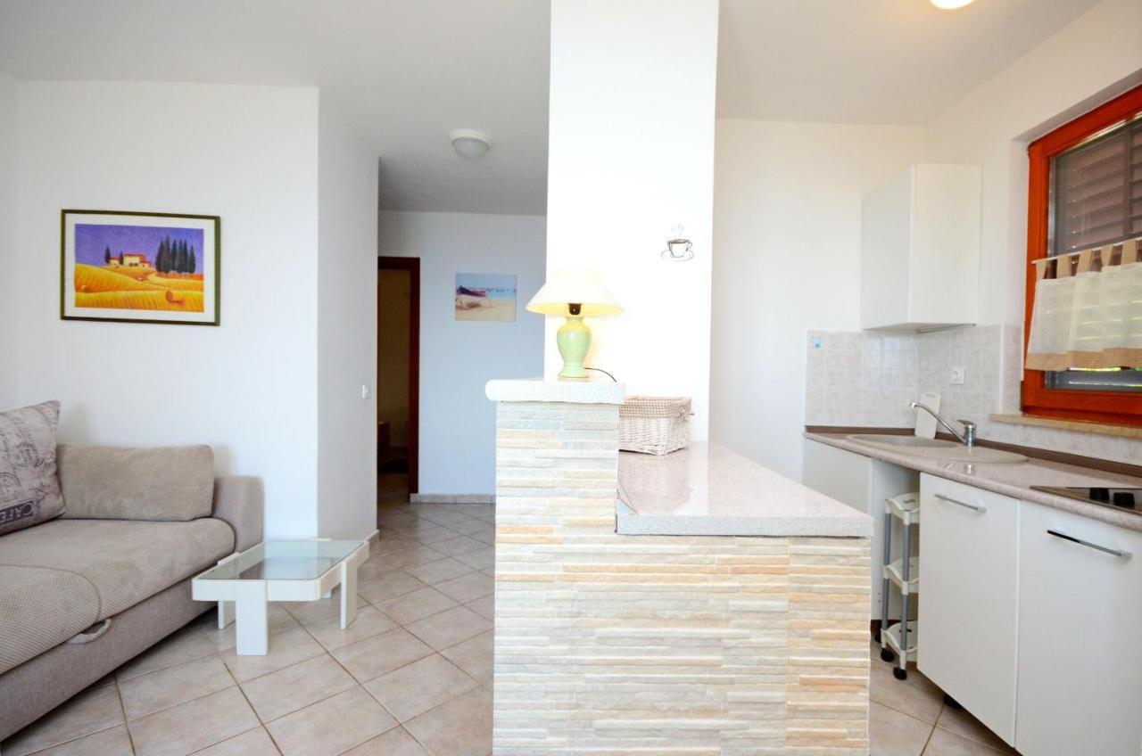 Apartment Andreas Ravni Exterior photo